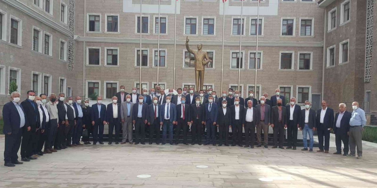 Adıyaman’da Muhtarlar Günü Kutlanıyor
