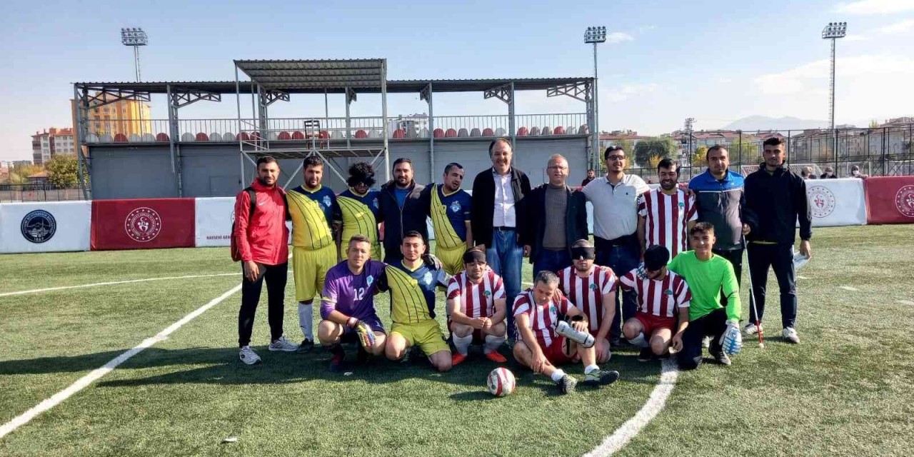 Görme Engelli Futbolcuların Azmi Göz Dolduruyor