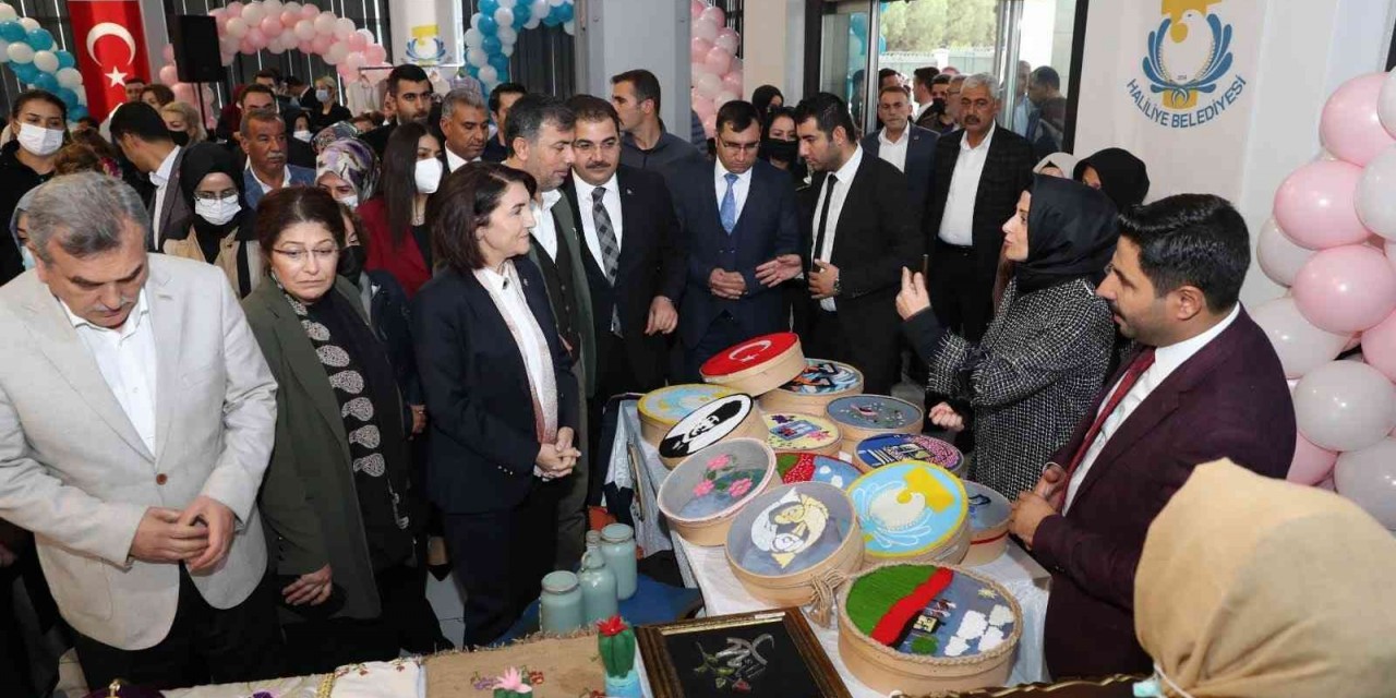 Önce Okuma Yazmayı Öğrendiler Sonra Meslek Sahibi Oldular