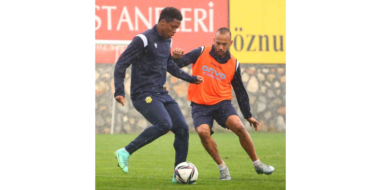 Yeni Malatyaspor’da, Başakşehir Mesaisi Sürüyor