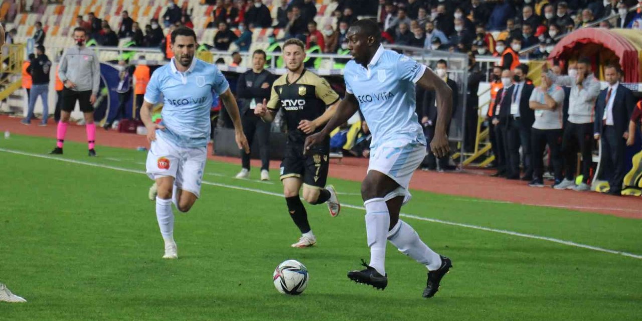 Spor Toto Süper Lig: Yeni Malatyaspor: 1 - Medipol Başakşehir: 3 (maç Sonucu)