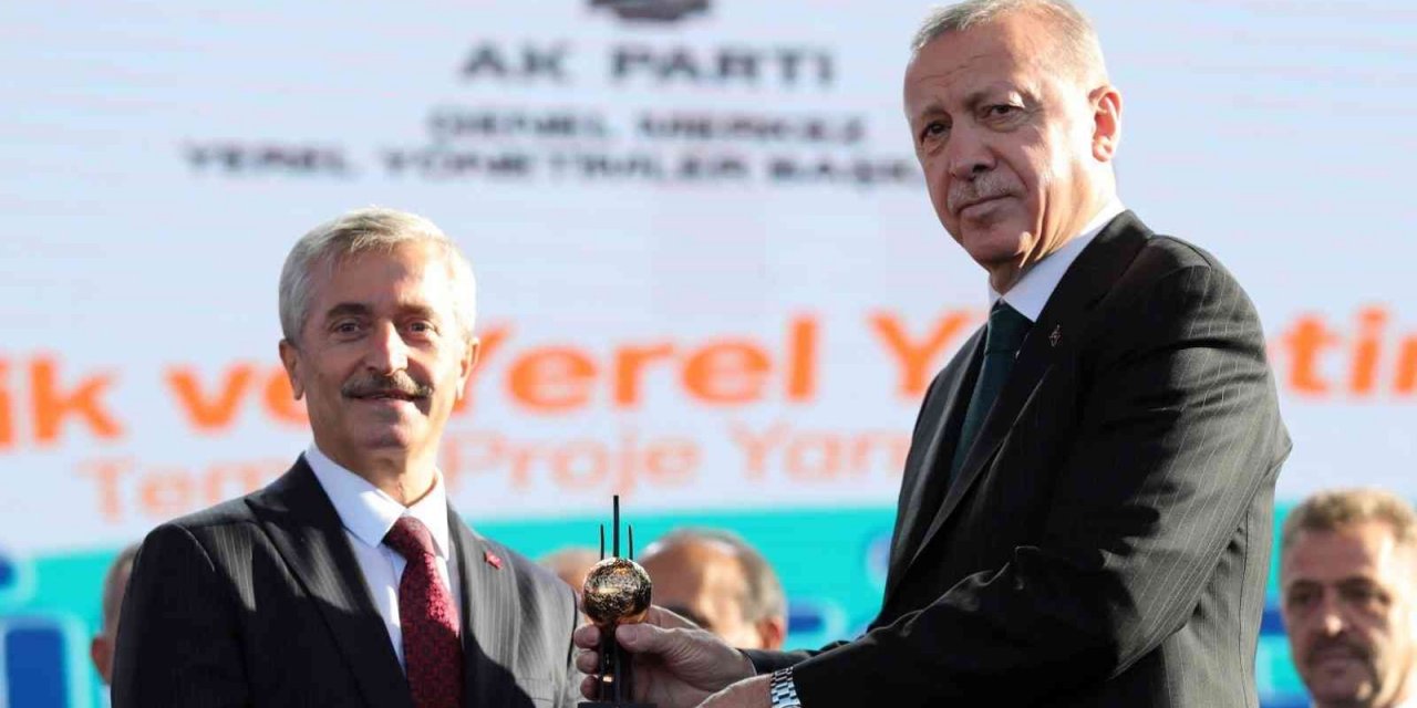 Cumhurbaşkanı’ndan Tahmazoğlu’na Ödül