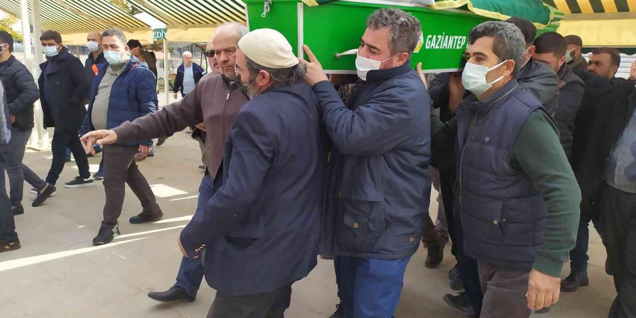 Cani Koca Beş Çocuğunun Annesini Beş Kurşunla Öldürdü