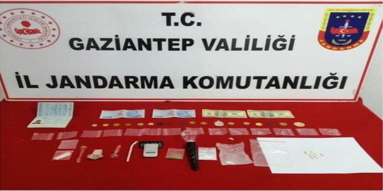 Jandarma Uyuşturucu Satıcısı Ve Kaçakçılara Göz Açtırmıyor
