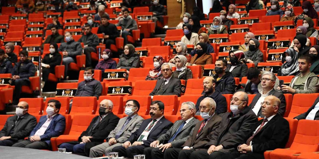 Gaün’de Aile Sempozyumu Gerçekleşti