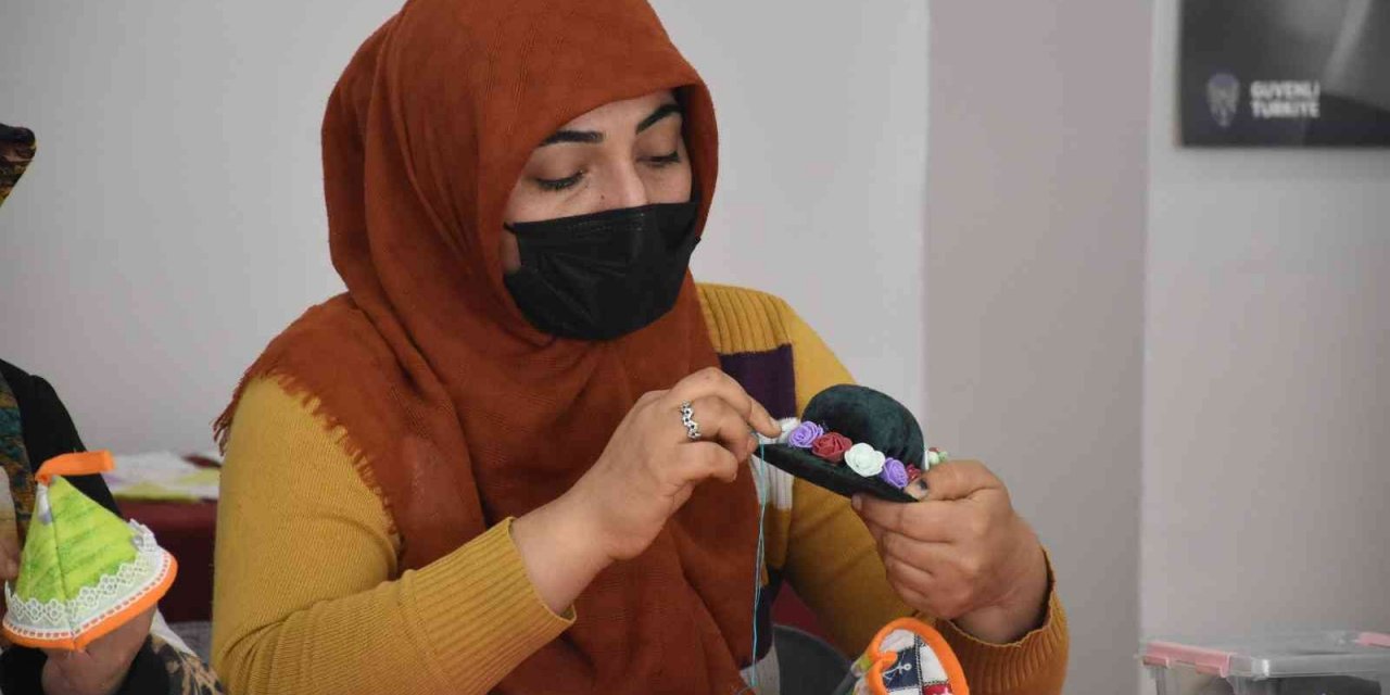 Atık Eşyalardan Çeyiz Eşyası Yapıyorlar
