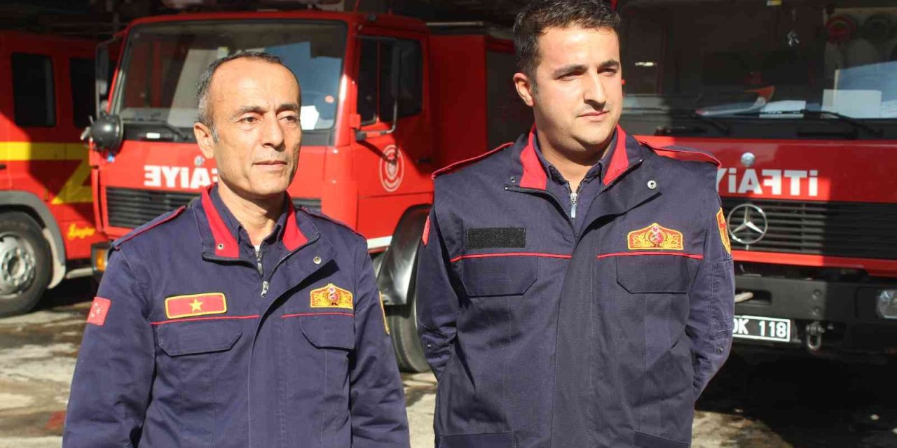 Nefessiz Kalan Bebeği Kurtaran İtfaiye Erleri O Anları Anlattı