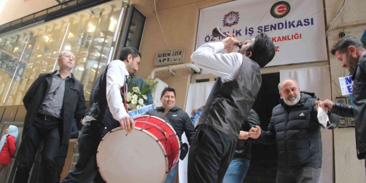 Şanlıurfa’da Davullu Zurnalı İşçi Sendikası Açılışı