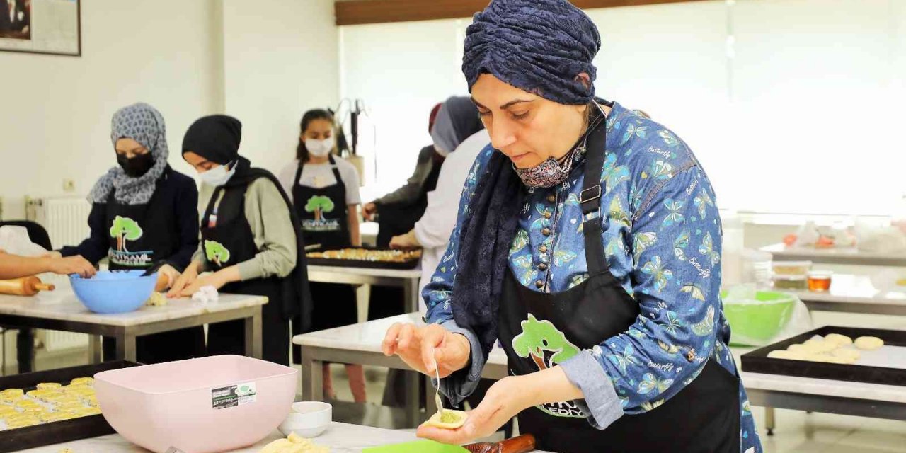 Kadınlara Pastacılık Konusunda Profosyonel Destek
