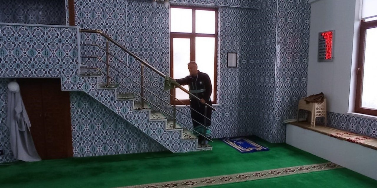 Şahinbey’de Camilere Kış Temizliği