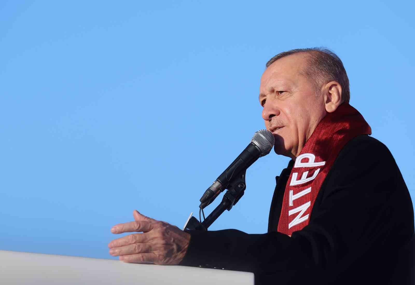 Cumhurbaşkanı Erdoğan: "kur Spekülasyonu Denilen Bir Olayla Karşı Karşıya Kaldık Ve Bunu Bir Saatte Atıverdik"