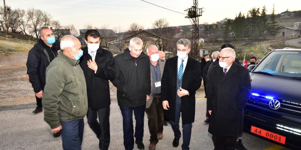 Vali Baruş Arapgir’de Muhtarlarla Toplantı Düzenledi