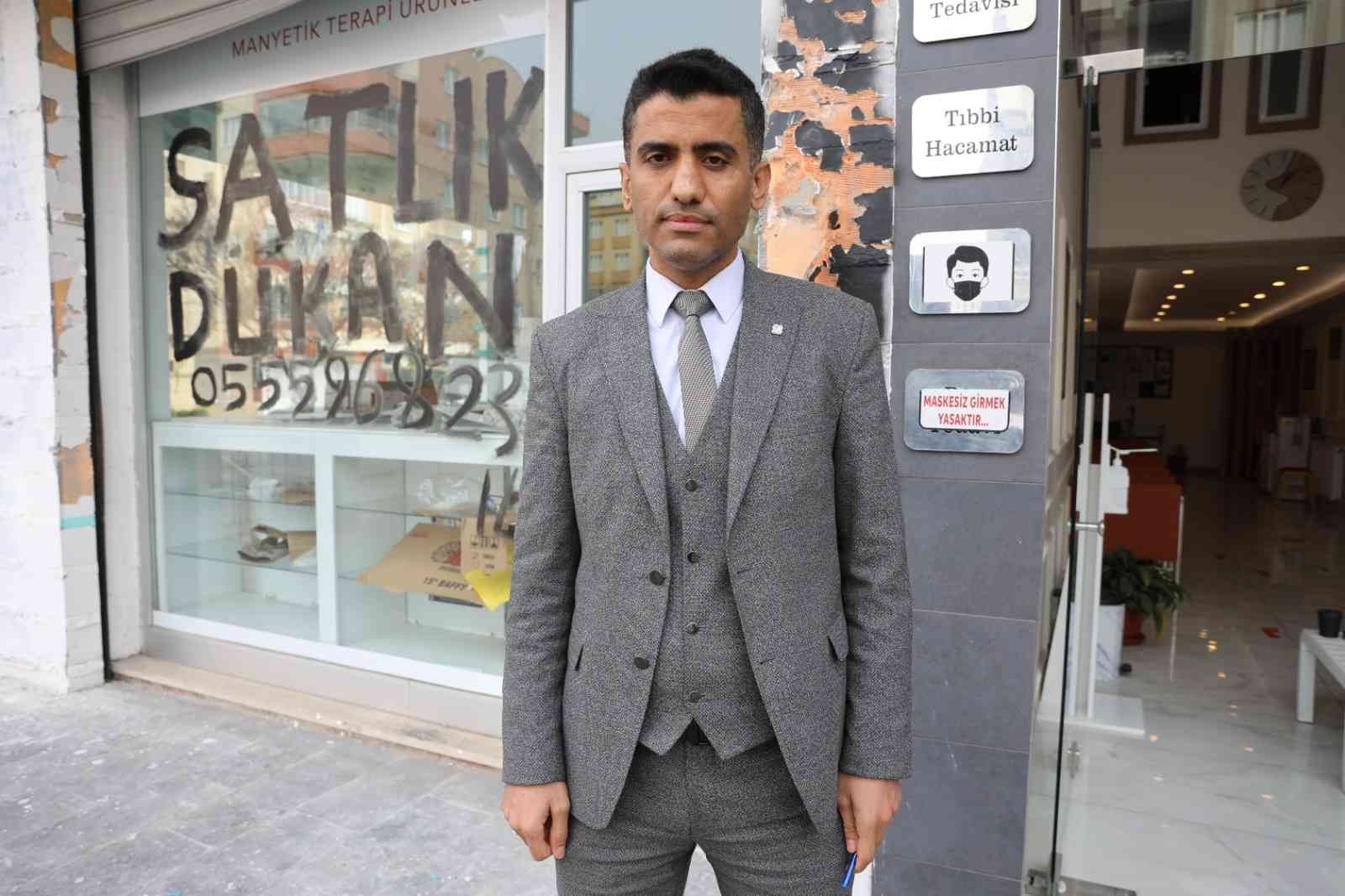 Kiraya Döviz Zammı İsteyen İş Yeri Sahibi Kliniği Bastı, Avukatı Darp Etti