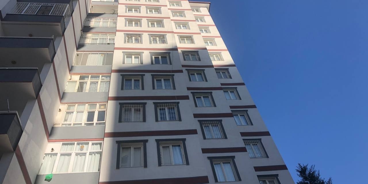 10. Kattan Düşen 12 Yaşındaki Çocuk Hayatını Kaybetti