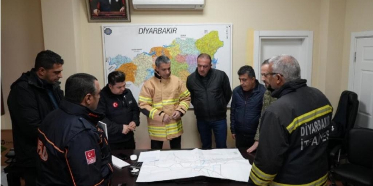Diyarbakır’da Beklenen Yoğun Kar Yağışı Nedeniyle Kriz Masası Kuruldu