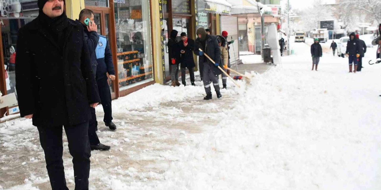 Başkan Doğru, Kar Temizleme Çalışmalarını Yerinde İnceledi