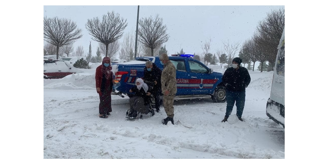 Jandarma Karbonmonoksit Gazından Zehirlen 3 Kişiye Ulaştı