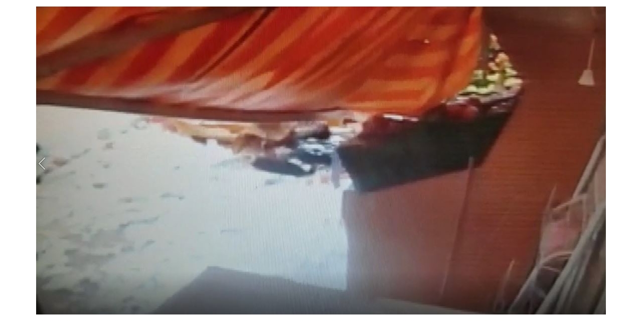 Kar Tenteyi Devirdi, Yaşlı Adam Altında Kalarak Hayatını Kaybetti