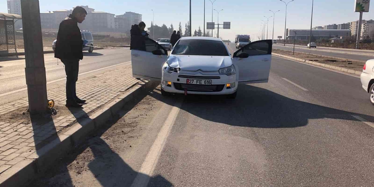 Yolun Karşısına Geçerken Canından Oldu