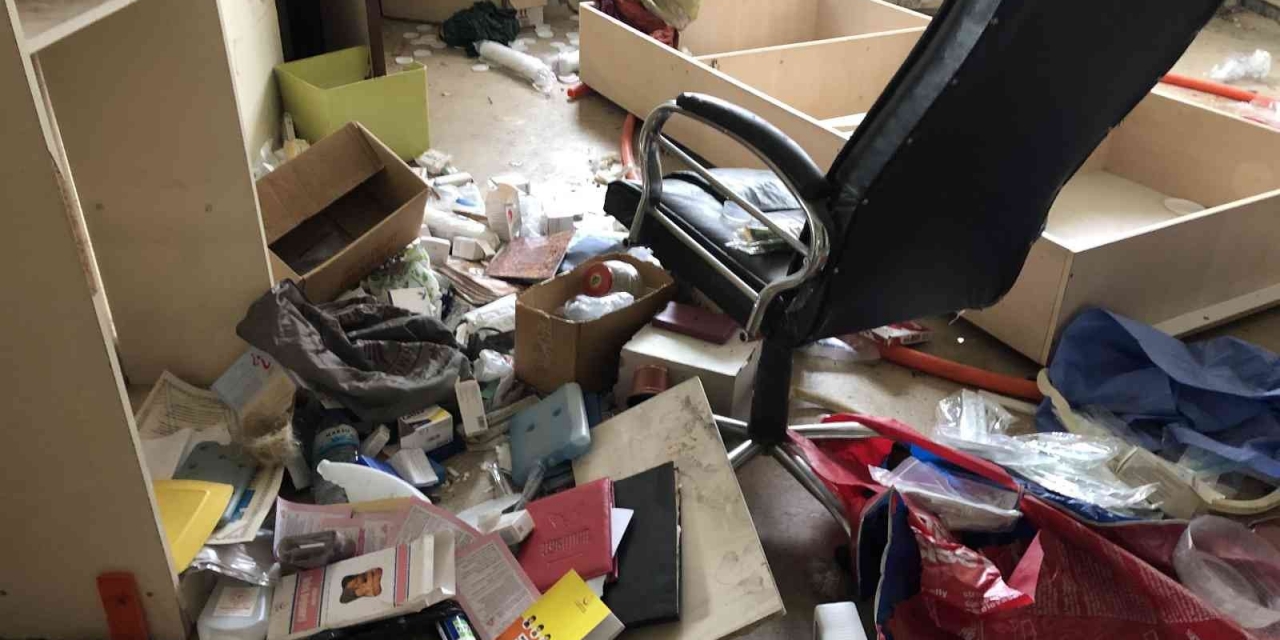 Gaziantep’te Madde Bağımlıları Aile Sağlığı Merkezini Talan Etti
