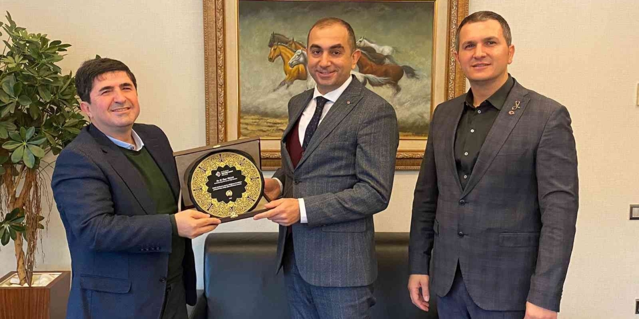 Cahide’den Osb Başkanı Şimşek Ve Bölge Müdürü Özcan’a Teşekkür