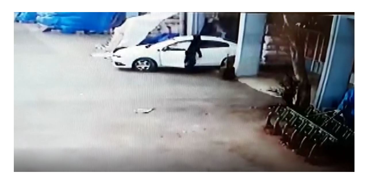 10 Bin Liralık Antep Fıstığını 45 Saniyede Çaldı