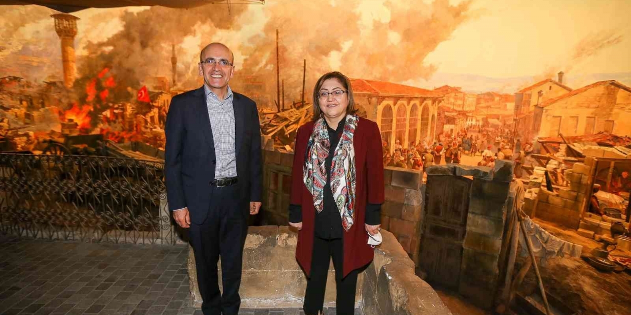 Eski Devlet Bakanı Şimşek: “şahin’in Küresel Vizyonunu Şehre Çok Büyük Ödüller Getirdi”