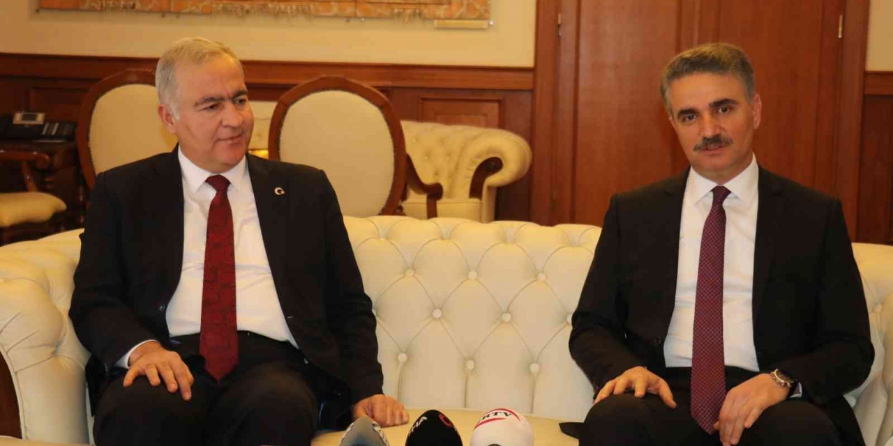 Bakan Yardımcısı Ergüneş, Vali Baruş’u Ziyaret Etti