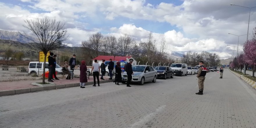 Gölbaşı İlçesinde Korona Virüs Kontrol Noktası Oluşturuldu