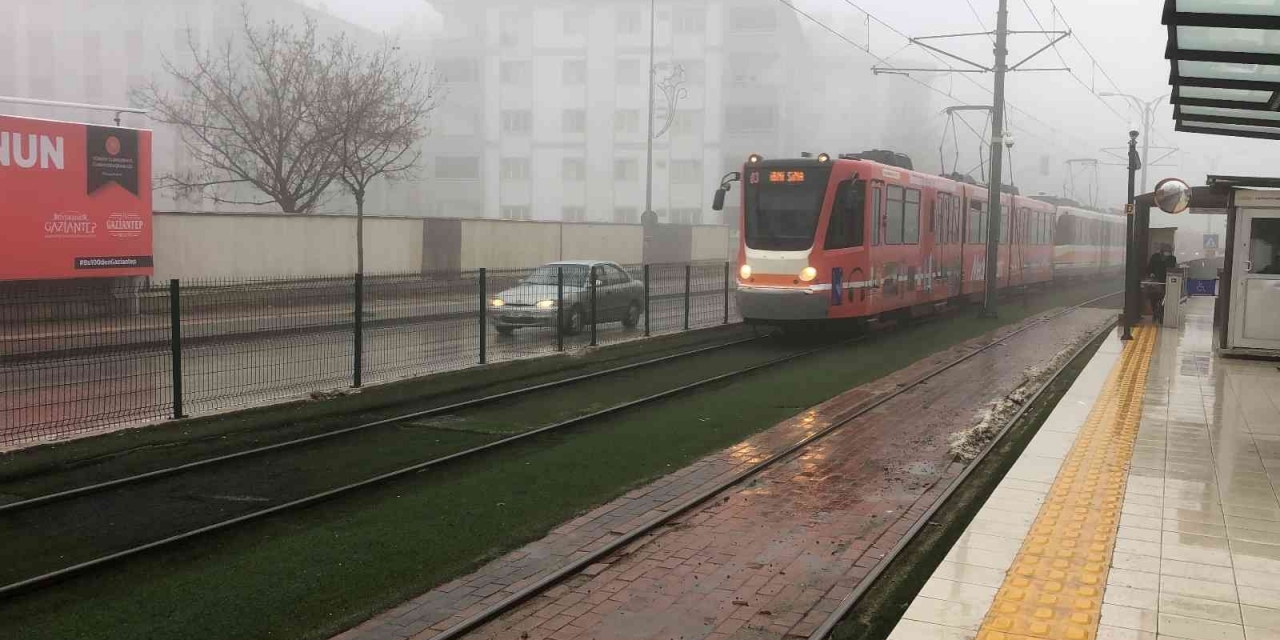 Gaziantep’te Yoğun Sis Etkili Oldu