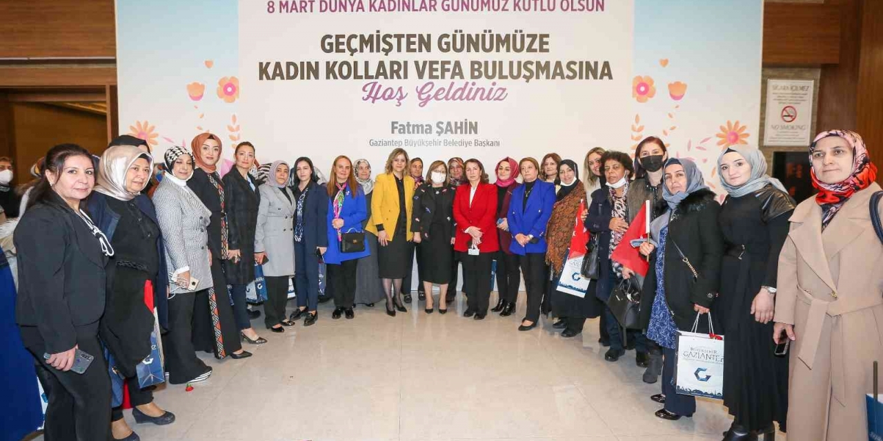 Ak Partili Kadınlar 8 Mart Dünya Kadınlar Günü Etkinliğinde Buluştu
