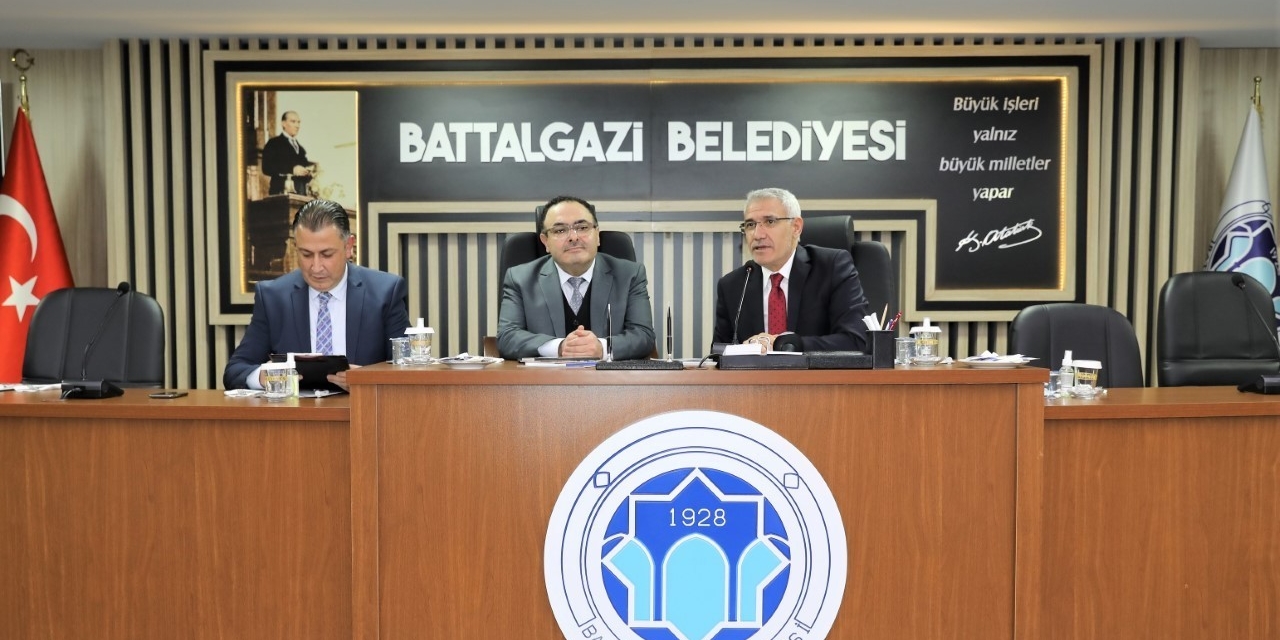 Başkan Güder, Böke’ye Sunum Yaptı