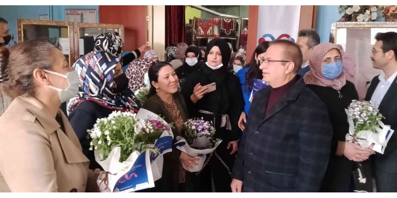 Başkan Kazgan Kadınları Unutmadı