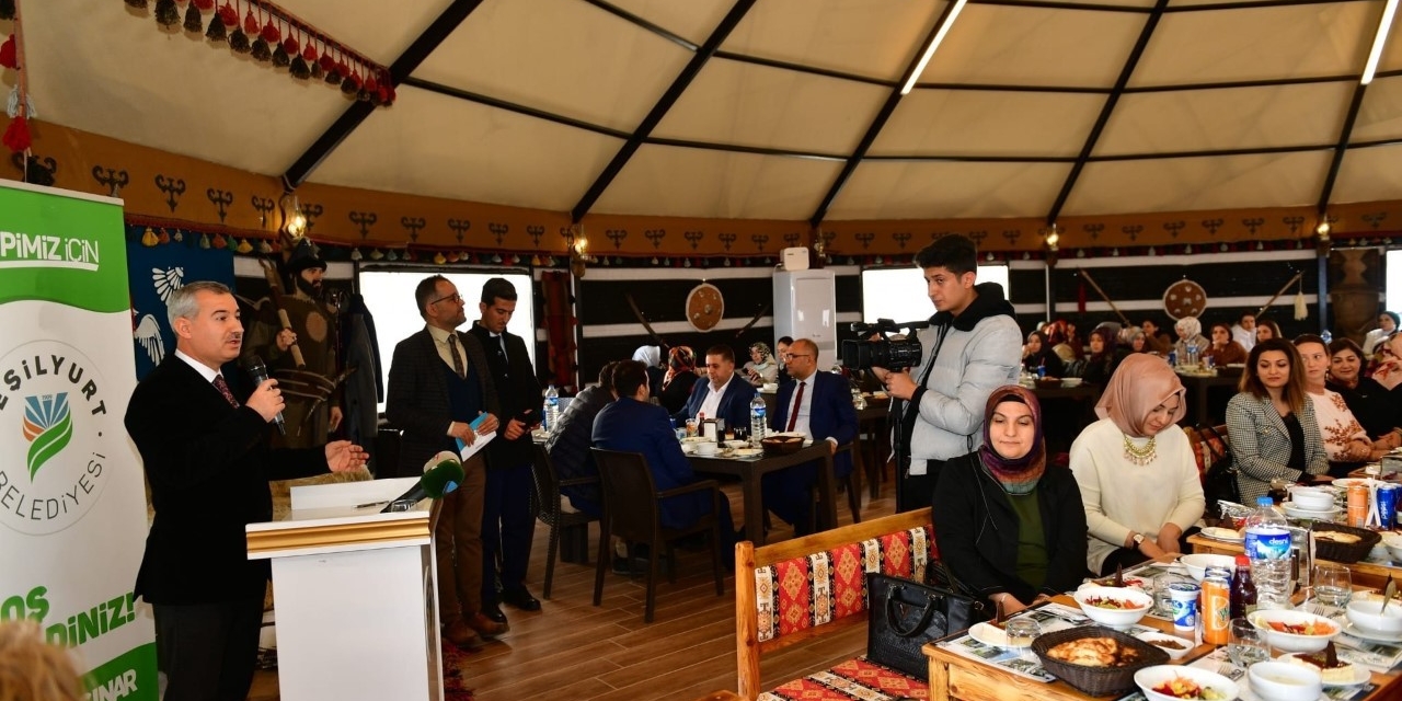 Yeşilyurt’ta Kadınlar İçin Özel Program Düzenlendi
