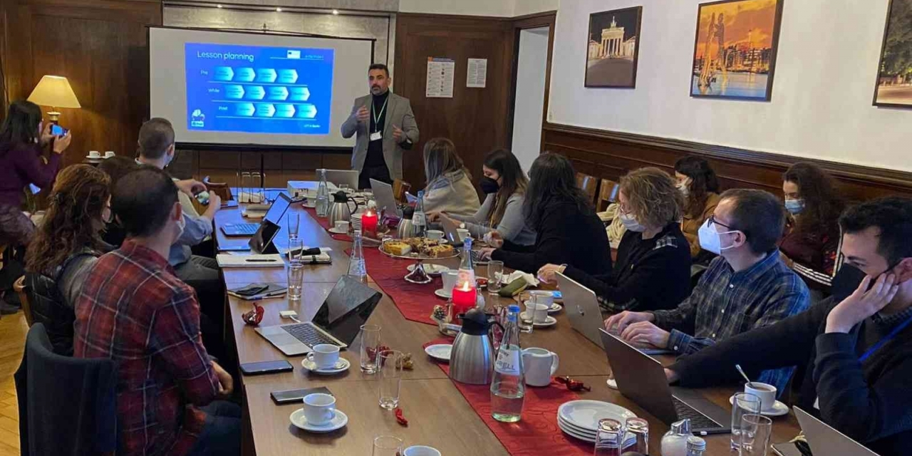 Gaziantep Eğitim Fakültesi Öğretim Üyeleri Berlin’de Eğitim Verdi