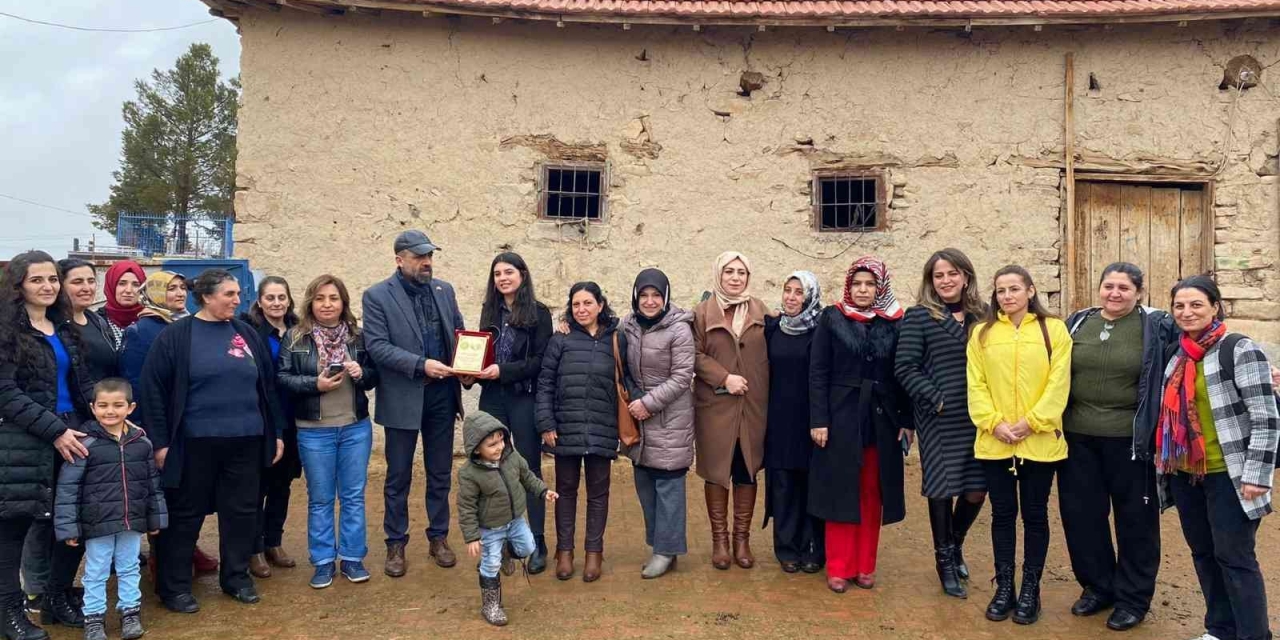 Akın, Kadın Yetiştiricilerle Buluştu
