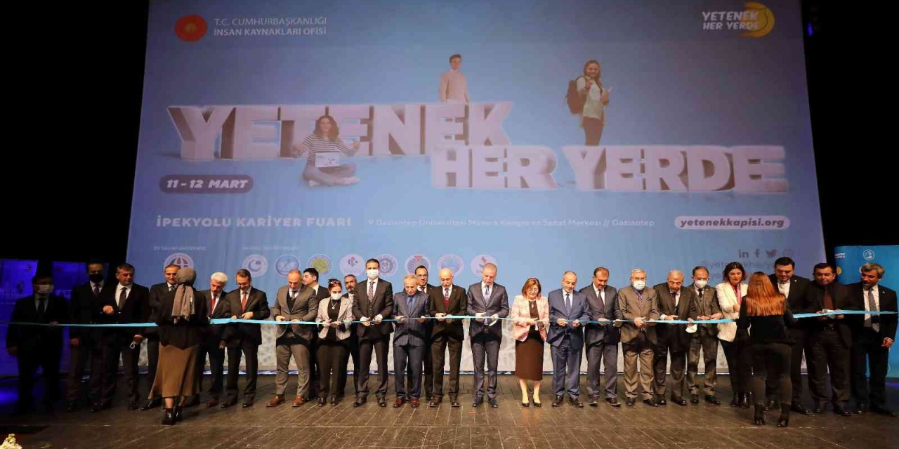 İpekyolu Kariyer Fuarı Başladı
