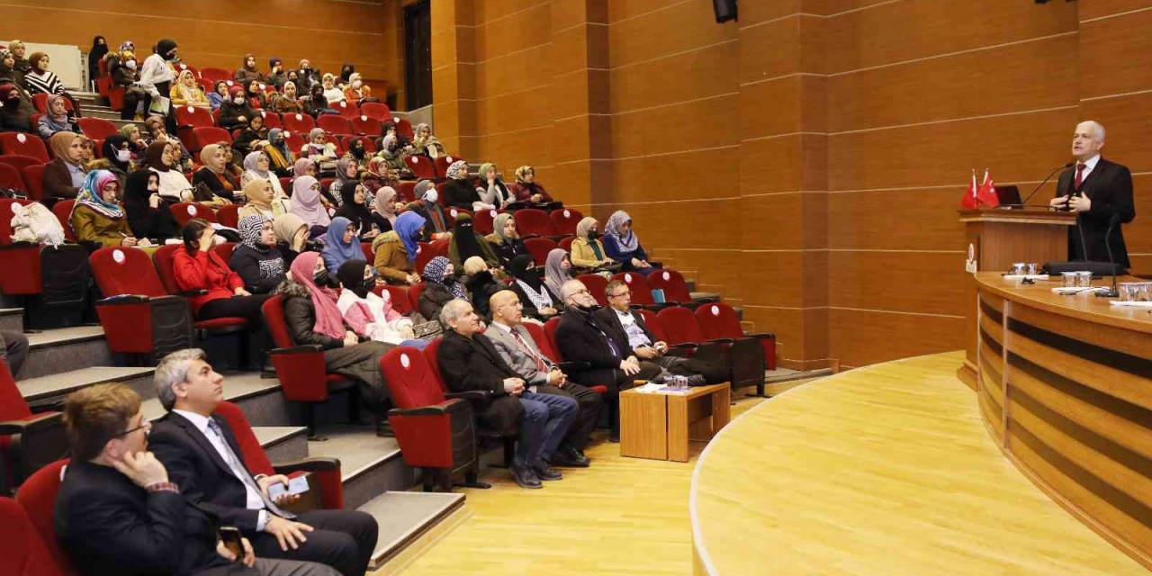 Gaün’de Hekim Gözüyle ‘kader’ Anlatıldı