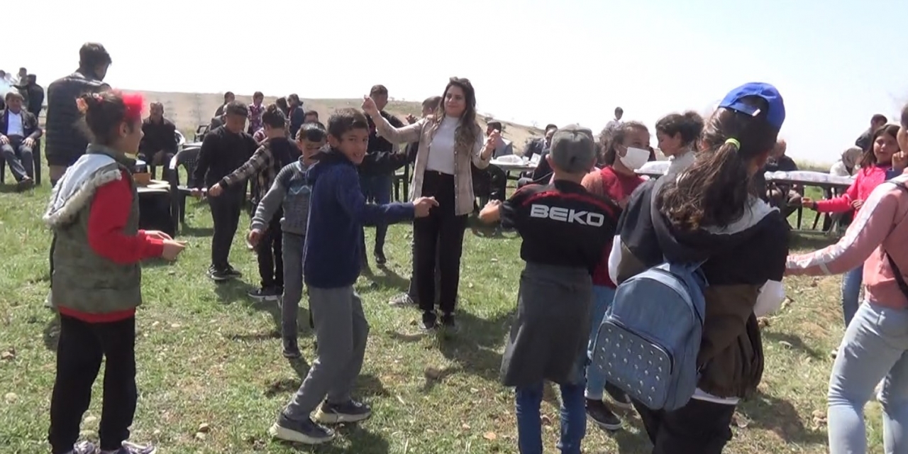 Çocuklar İlk Kez Uçurtma Heyecanı Yaşadı