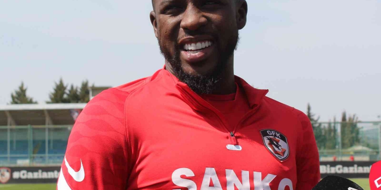 Papy Djilobodji: "futbola Forvet Olarak Devam Edebilirim"