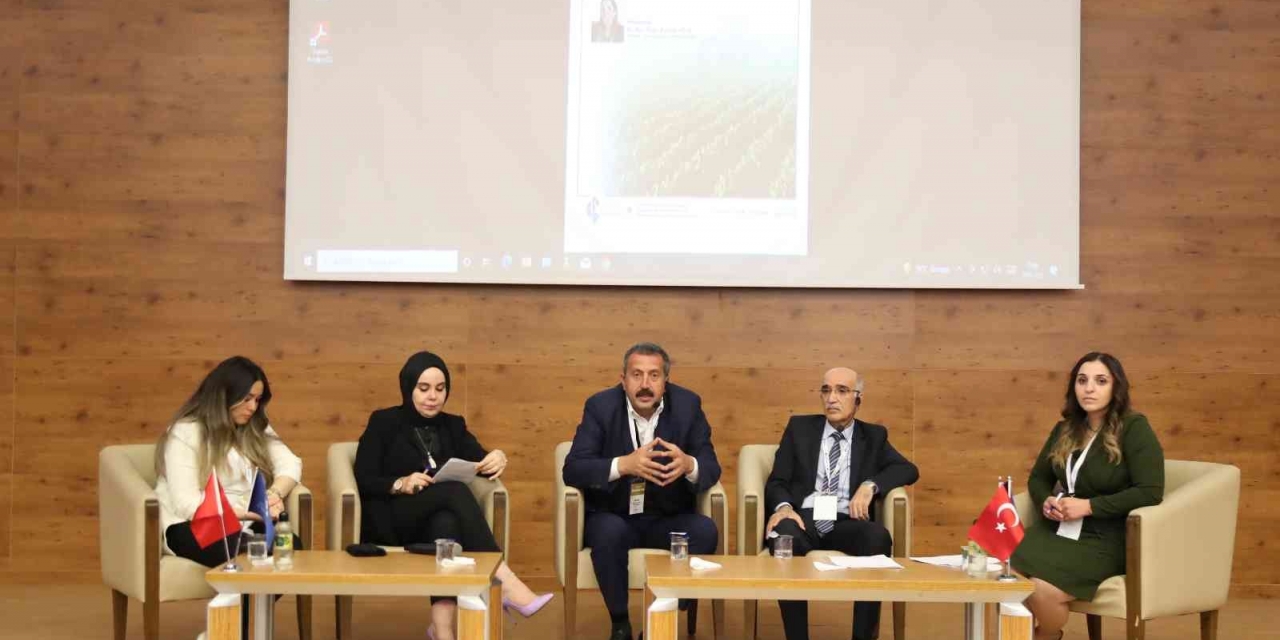 ’’tarımın Dünü, Bugünü Ve Geleceği’’ Paneli Hkü’de Gerçekleştirildi