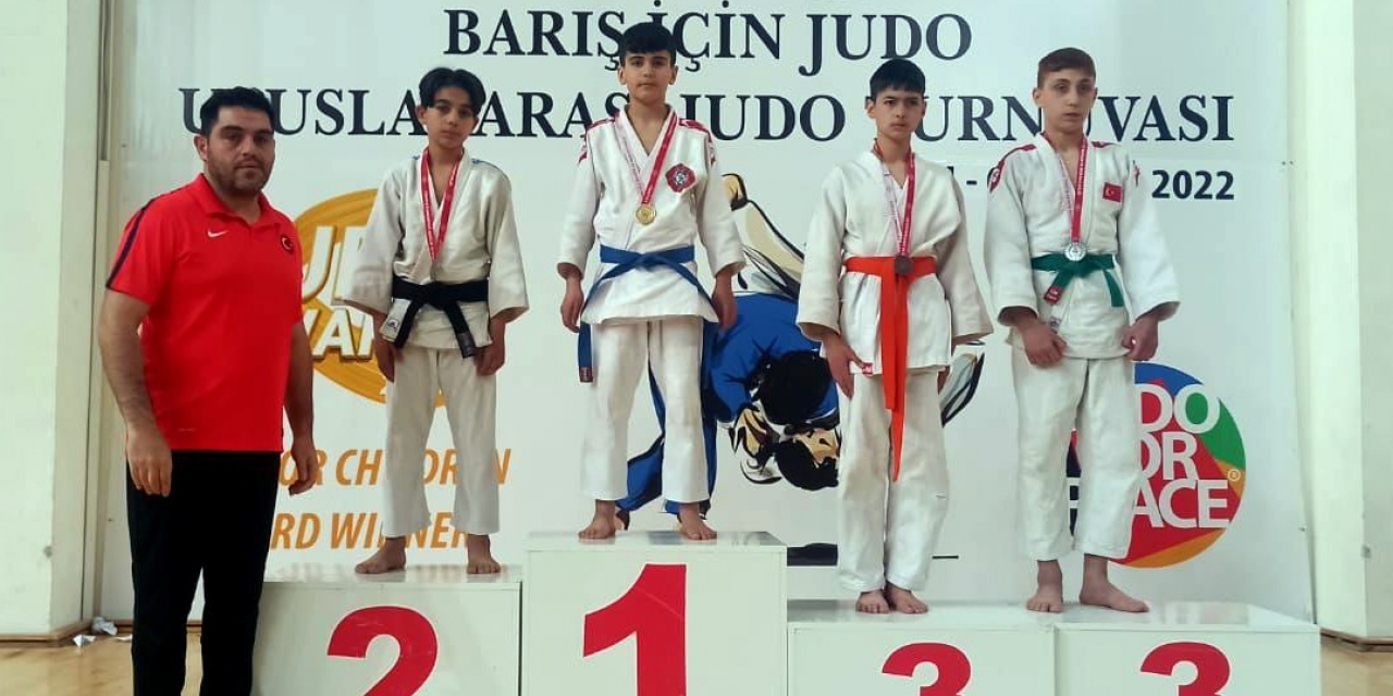 Diyarbakır Büyükşehir Belediyesi Sporcuları Judoda Başarı Elde Etti