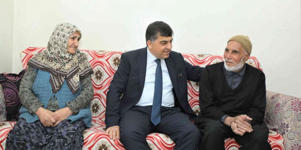Fadıloğlu, Yetim Ve Yaşlıların Evine Konuk Oluyor