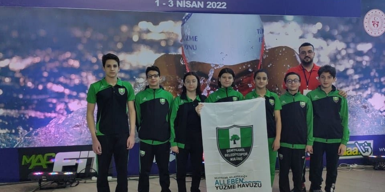 Alleben Yüzme Havuzunda Yeni Şampiyonlar Yetişiyor