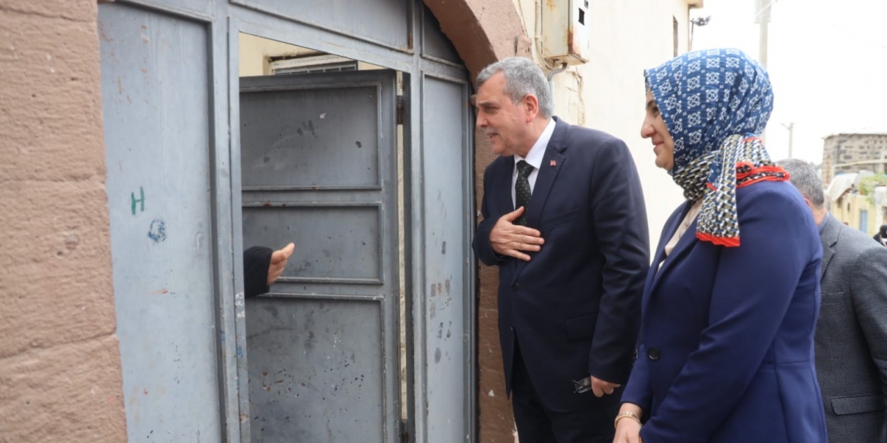 İftar Öncesi Kapı Kapı Dolaştı