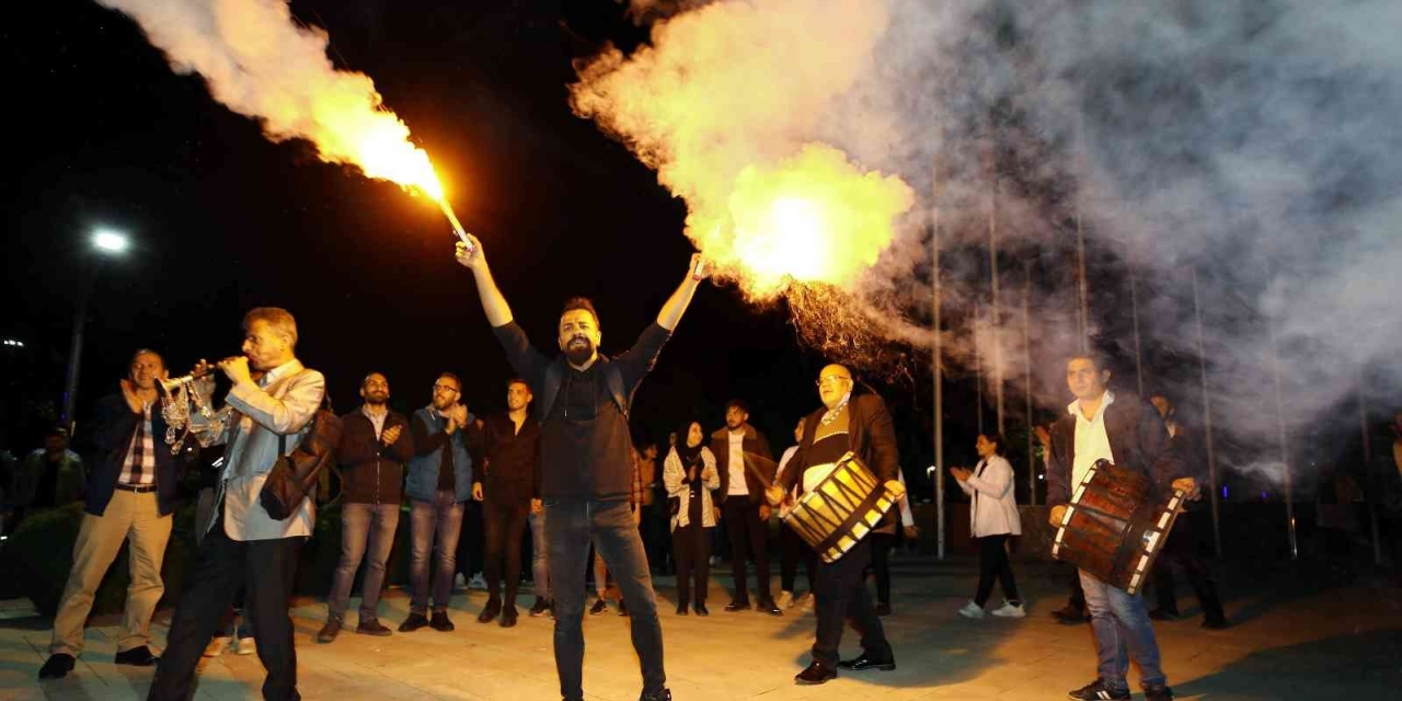 Turizm Haftasını Davul Zurnayla Kutladılar