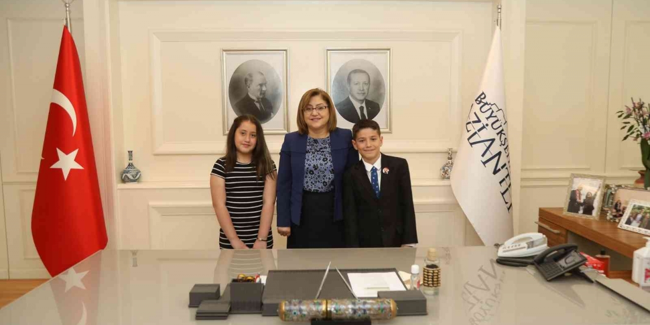 Başkan Fatma Şahin Koltuğu Çocuklara Devretti