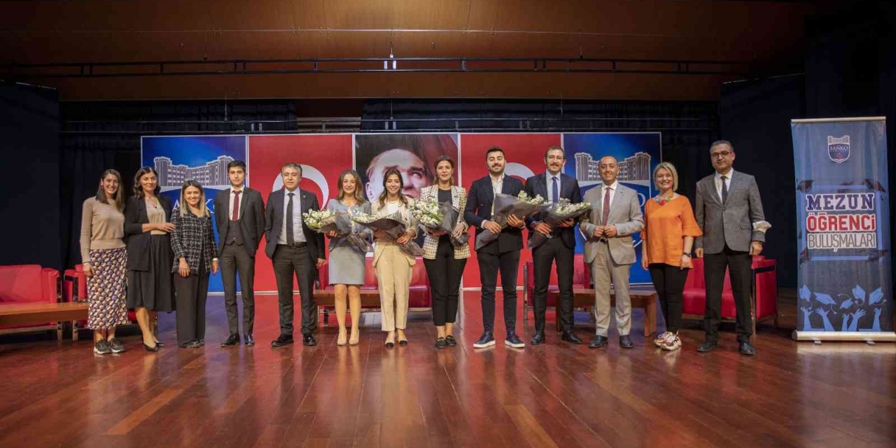 Sanko Okulları Mezun-öğrenci Buluşması Düzenledi