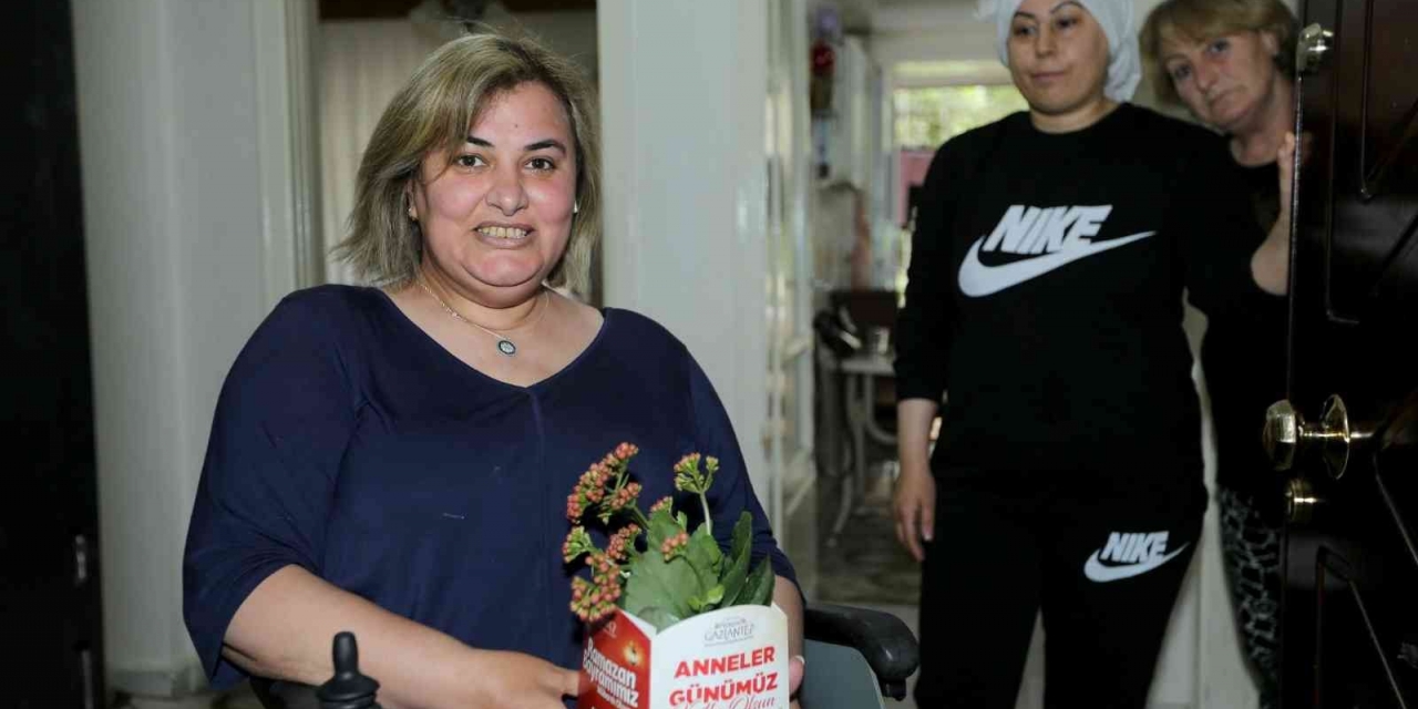 Gaziantep Büyükşehir’den Bayram Ve Anneler Günü İçin Jest