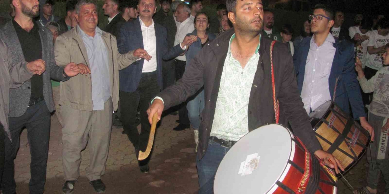 Arife Günü Gelen Zafer, Çifte Bayram Sevinci Yaşattı
